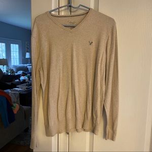 American Eagle V-Neck long sleeve